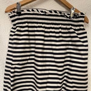 Great condition like new Jcrew stretch band skirt